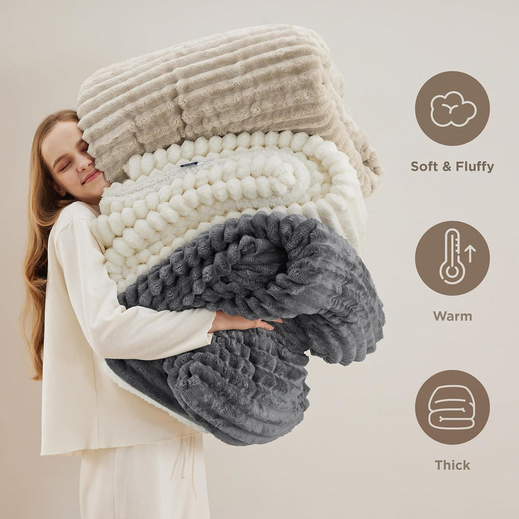 CozyCloak CloudWeave Blanket