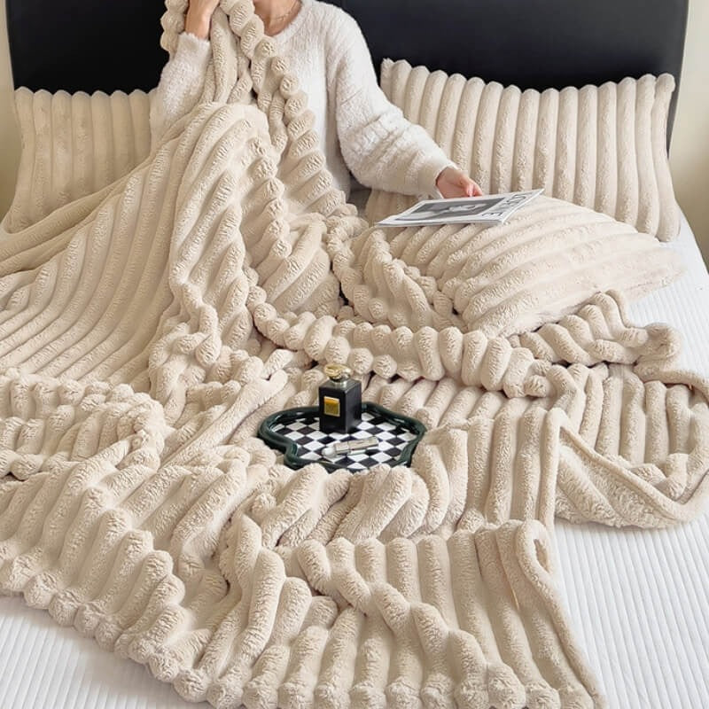 CozyCloak CloudWeave Blanket
